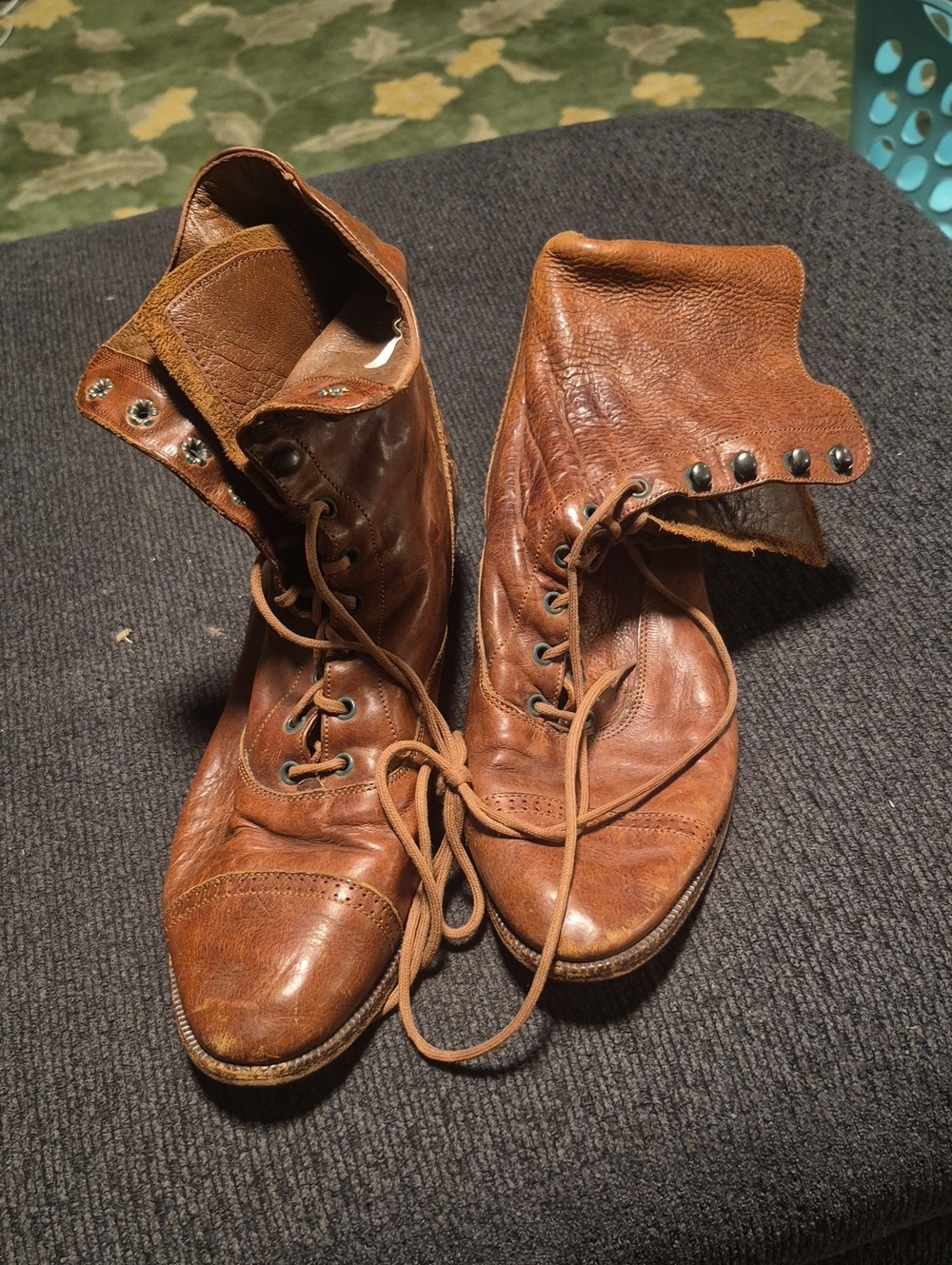 Men's Brown Leather Lace-Up Boots